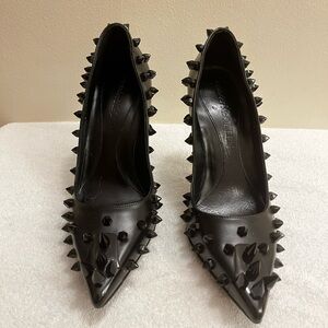 Alexander McQueen Punk Black Spiked Leather Pumps Lightly Used (Size 36.5 EU)